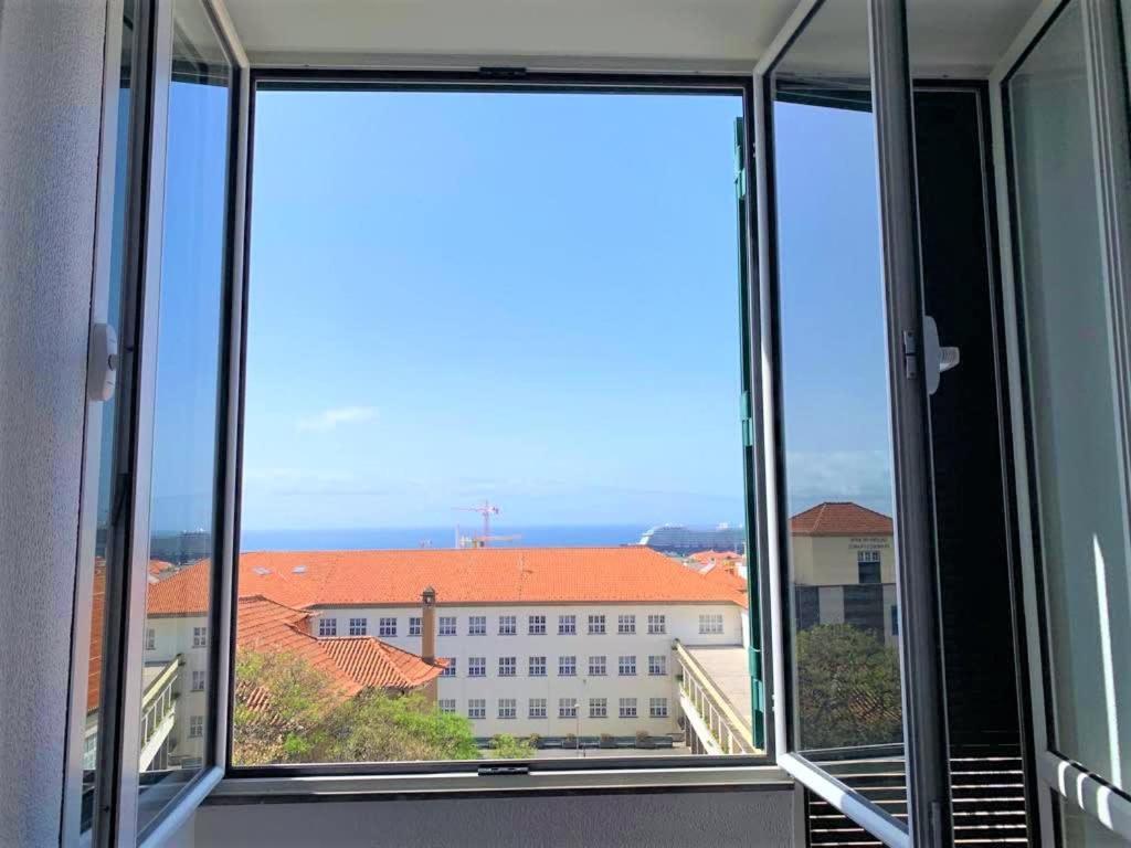 Madeira, 3 Bedroom Apartment With Ocean Views In Funchal Eksteriør bilde