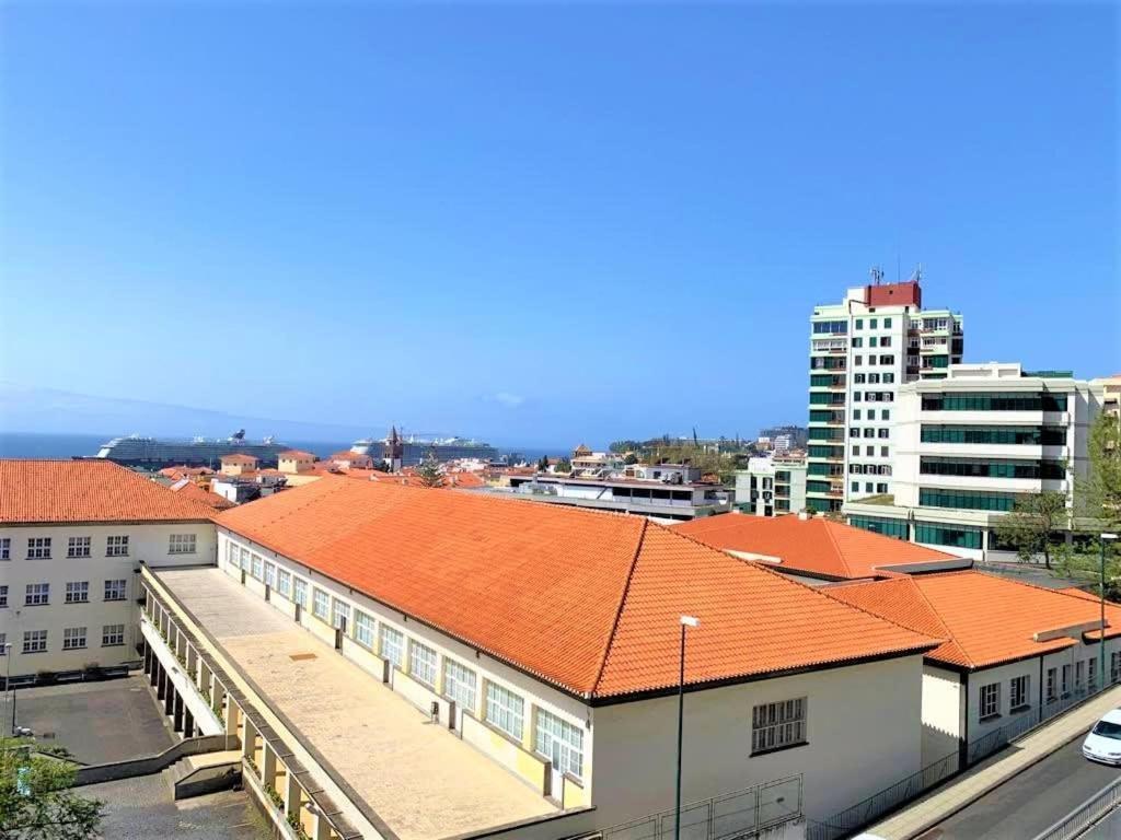 Madeira, 3 Bedroom Apartment With Ocean Views In Funchal Eksteriør bilde